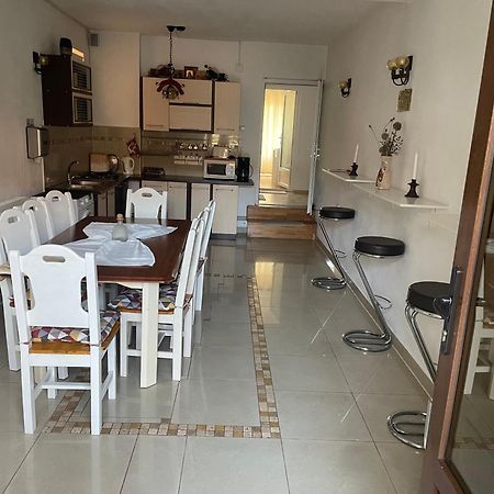 Апартаменты Casa Nicoladis Зэрнешти Экстерьер фото